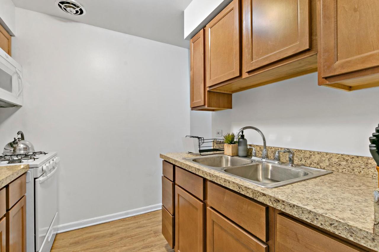 Stunning 1Br Apartment At Center Of Lakeview - Oakdale 211 Chicago Buitenkant foto